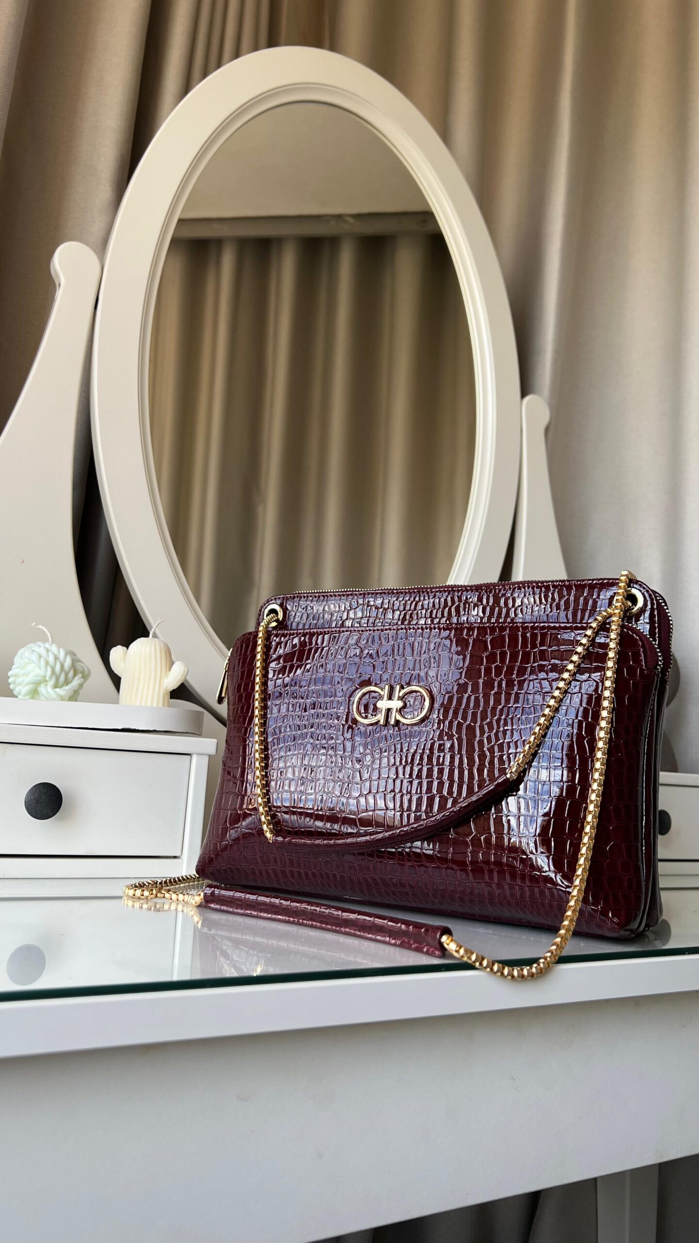 Sac Effet croco vernis Cléopâtre 01 En Bordeaux